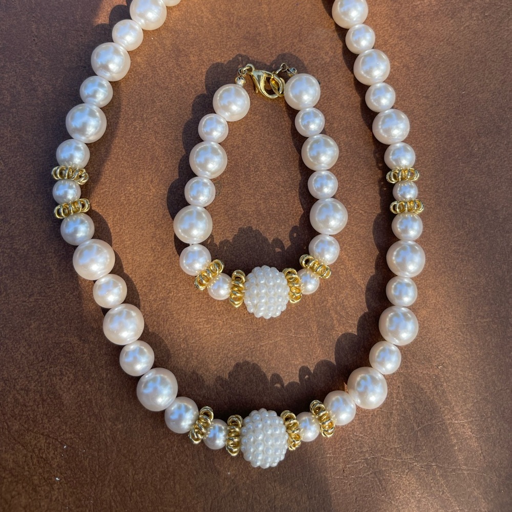 Pearl and Gold Costume jewelry